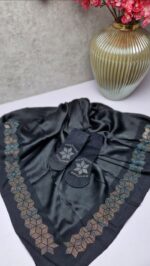 روسری نگین کاری طرح زمرد - Image 3